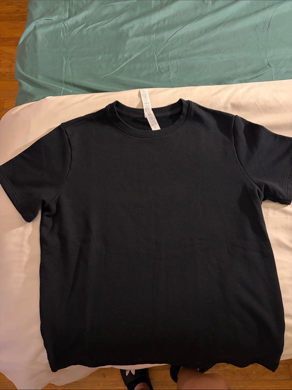 ALO Yoga Chill Short Sleeve - Picture 6 of 7